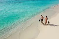 SEARM-EXT-Couple-Snorkeling3-2A-CB