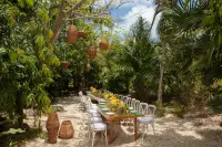 SEARM-WED-Yal-Ku-Hidden-Garden-Banquet
