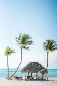 SECCC-Lifestyle-Beach-Cabana-01-CP