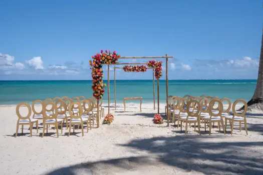 DRFPC-WED-EXT-Beach-Ceremony-Set-up-1-CP