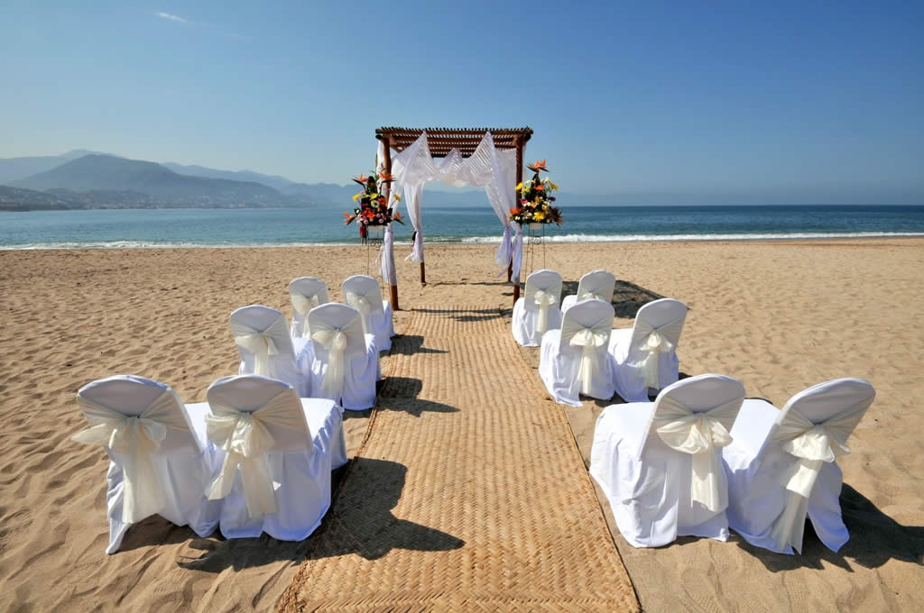 Puerto Vallarta destination wedding