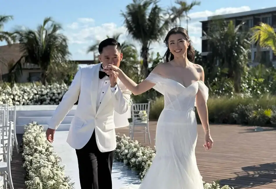 Kevin and Grace destination wedding at Secrets Playa Blanca